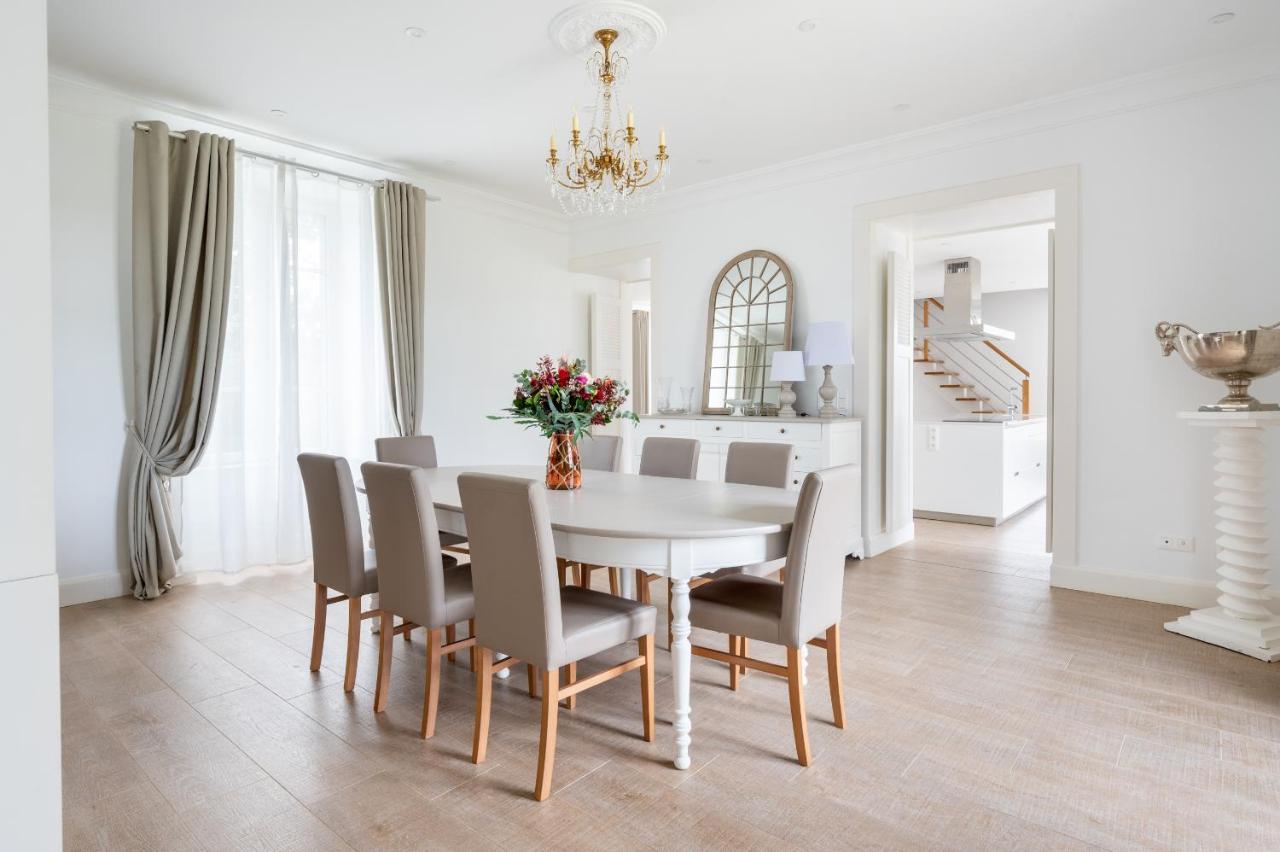 לינה וארוחת בוקר Tinténiac Domaine Les Jardins Darsene מראה חיצוני תמונה