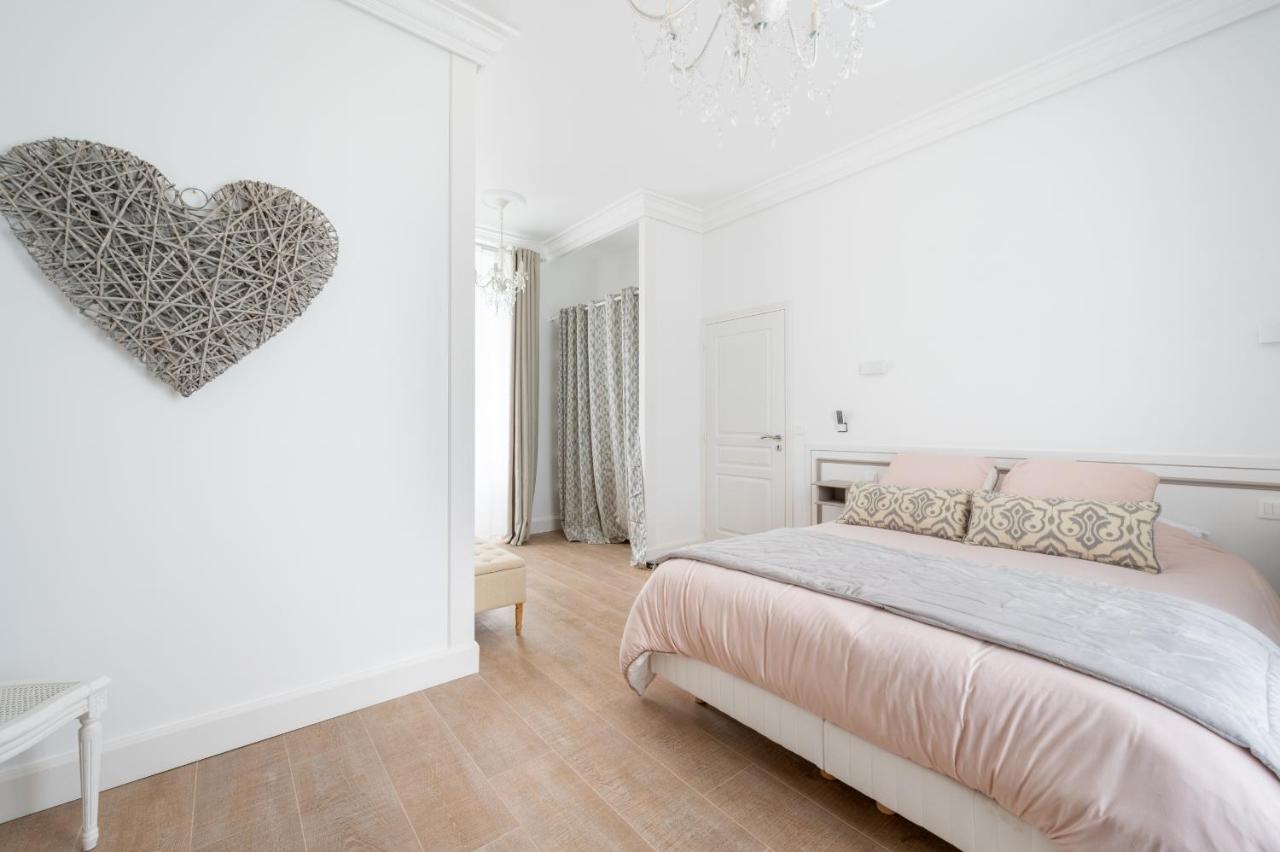 לינה וארוחת בוקר Tinténiac Domaine Les Jardins Darsene מראה חיצוני תמונה