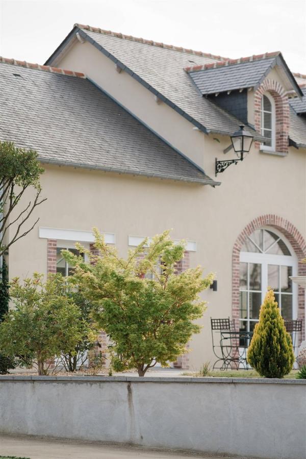 לינה וארוחת בוקר Tinténiac Domaine Les Jardins Darsene מראה חיצוני תמונה