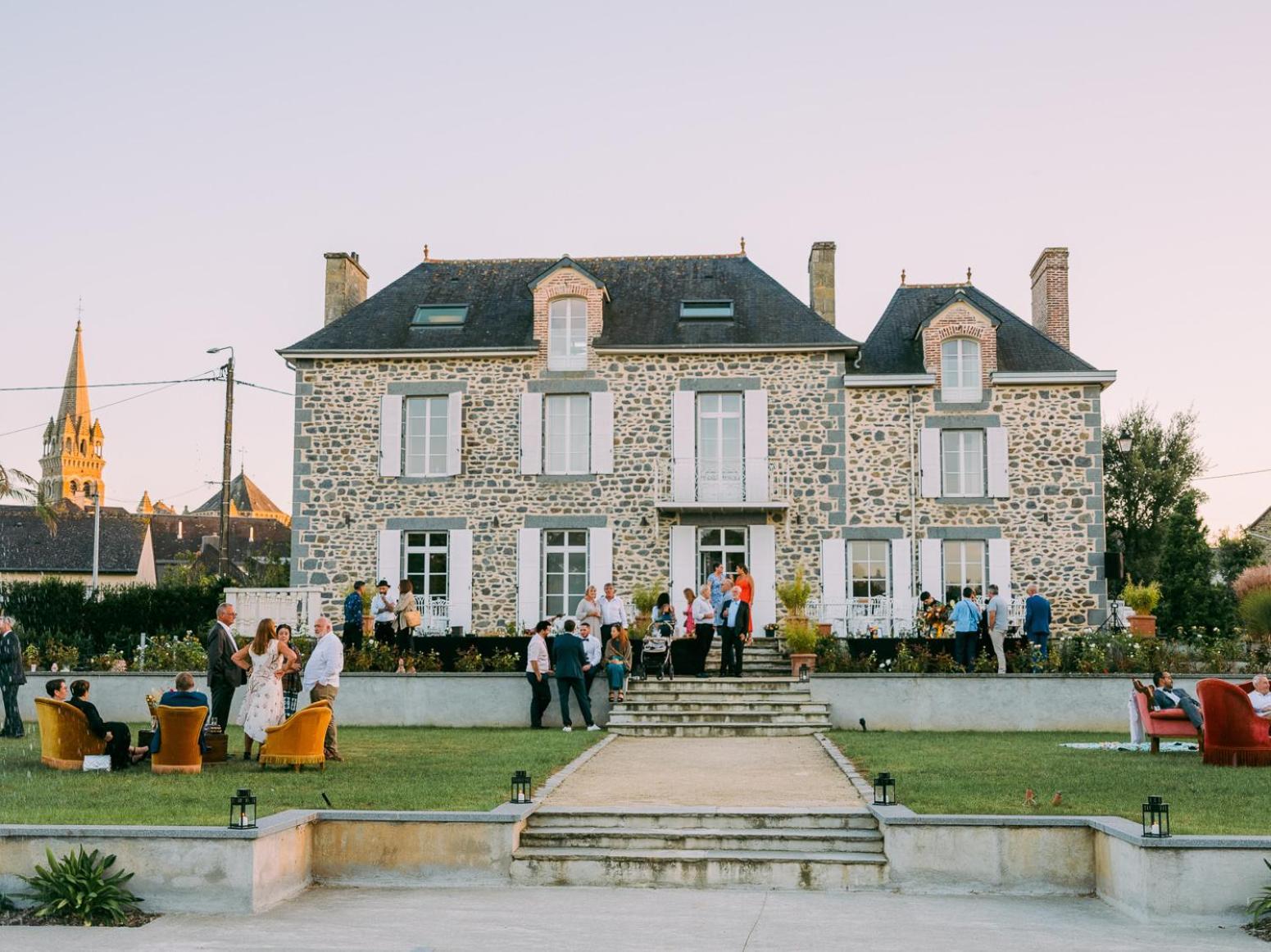 לינה וארוחת בוקר Tinténiac Domaine Les Jardins Darsene מראה חיצוני תמונה